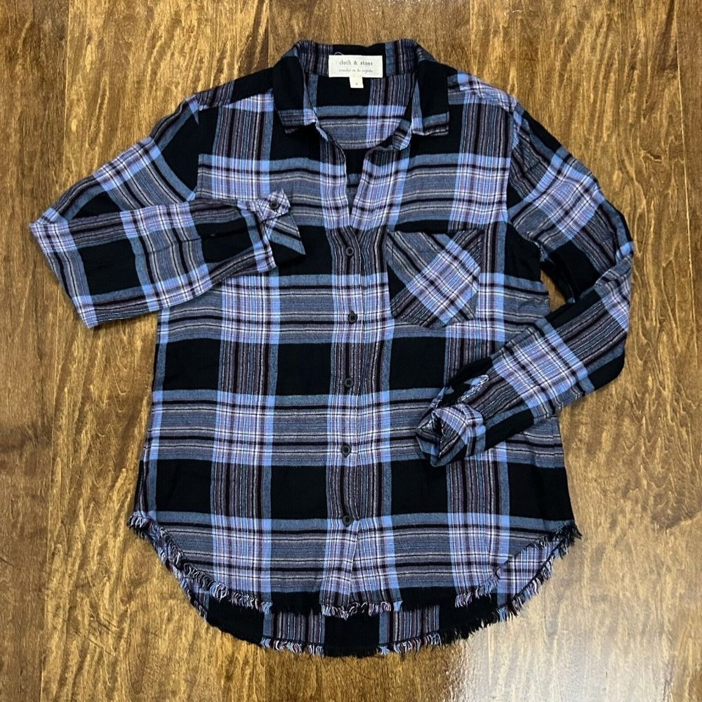 Cloth & Stone Plaid Button Down With Frayed Hem